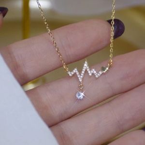 14K GOLD PLATED AMAZING QUALITY WOMEN'S NECKLACE